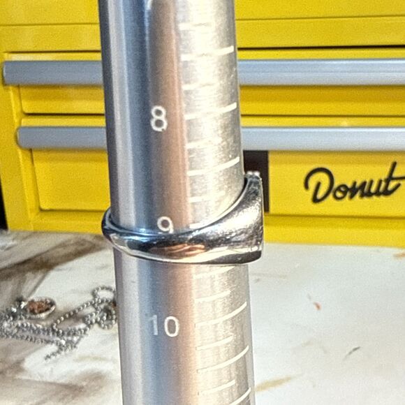 Ring Sterling Silver Engravable Size 9 Some Scratching - Picture 6 of 6